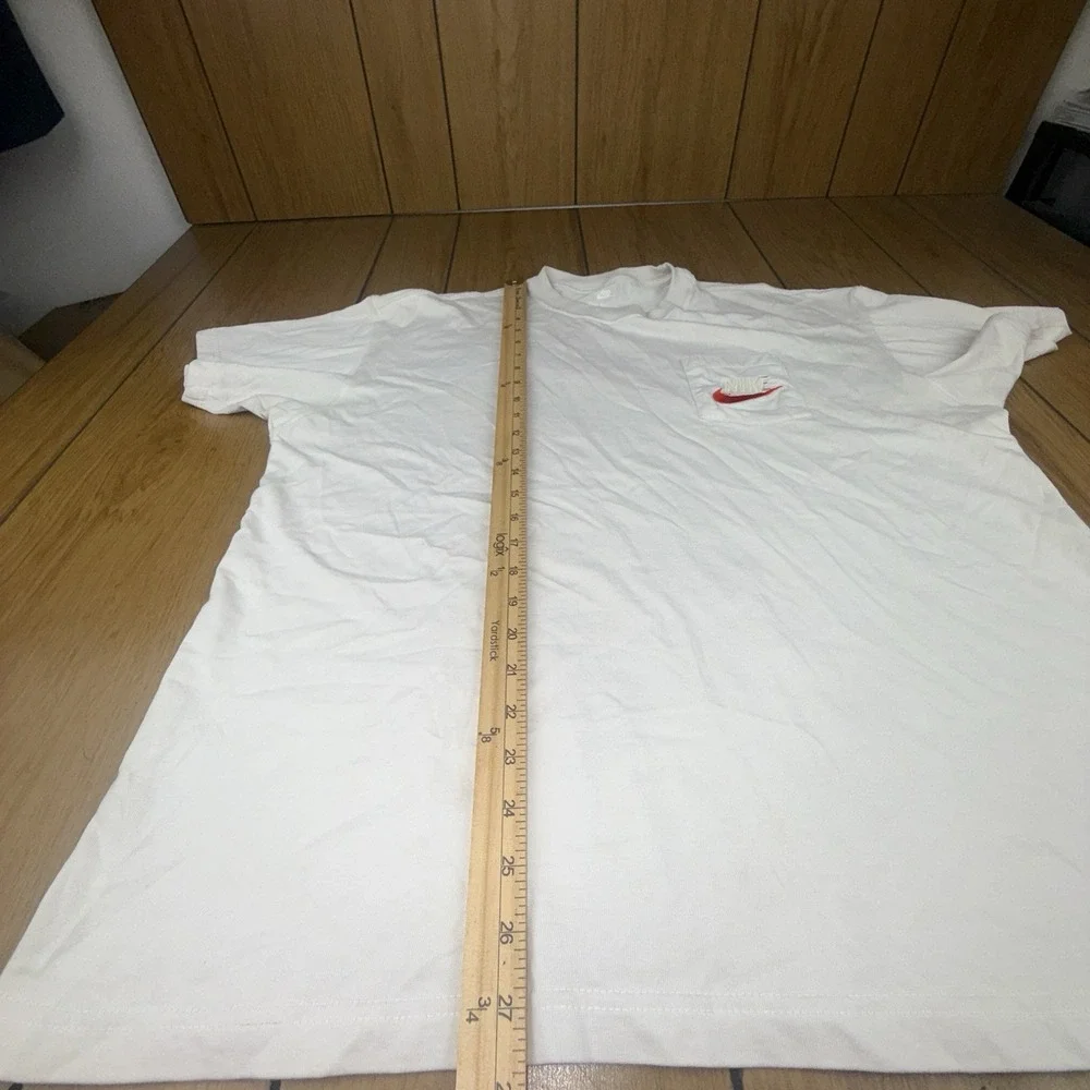 NIKE Trend Max 90 T‎ shirt Chest Pocket Logo Short Sleeve XL Beige
